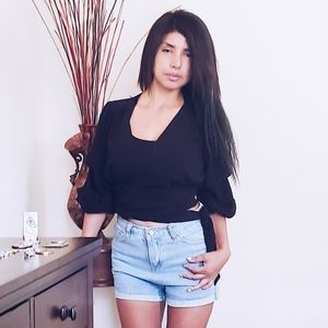 Meet your Posher, Ellie